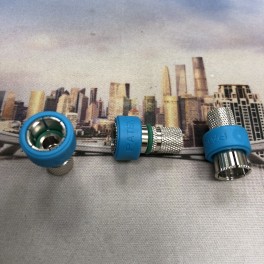 CONN.F AD AVVITARE RAPIDO PER CAVI 6,7MM CON GUAINA BLU PUSH & LOCK        confezione da 50 pz